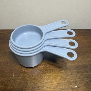 Vintage Rubbermaid Measuring Cups 8315 Country Blue Set of 4 Baking Grandmacore